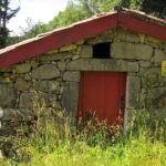 stone-red-door